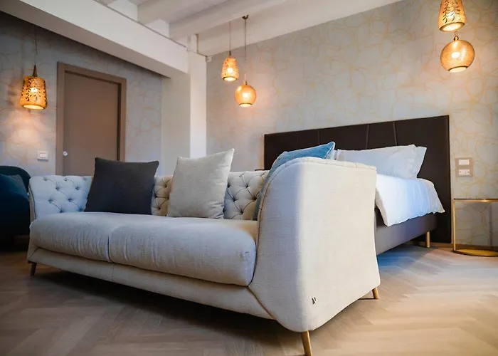 Luxury Rocopom - Front Szálloda Malgrate