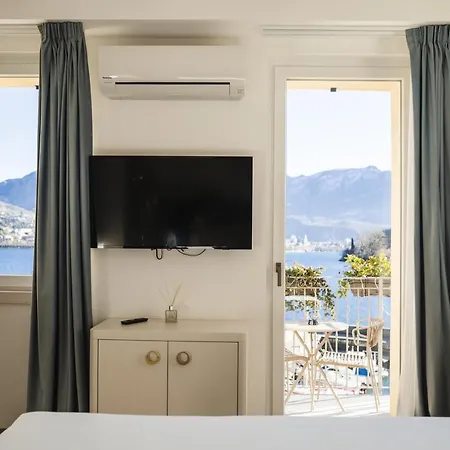 Hotell Luxury Rocopom - Front