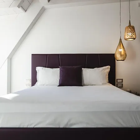 Hotell Luxury Rocopom - Front *