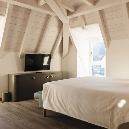Hotell Luxury Rocopom - Front